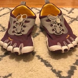 Vibram Barefoot Running Shoes